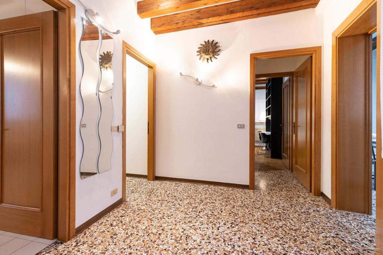 San Marco - 2 Bedrooms With Lift * Veneza