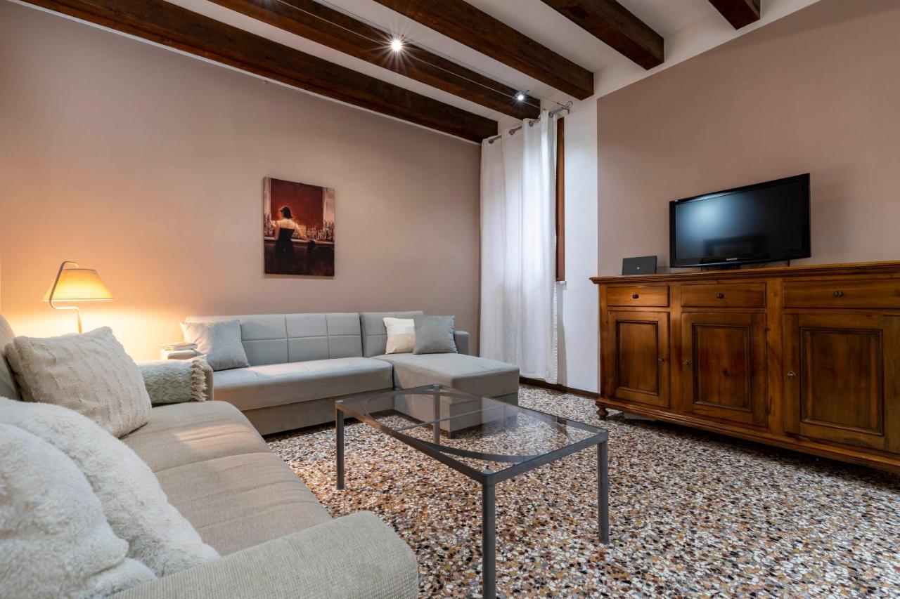 San Marco - 2 Bedrooms With Lift Apartamento Veneza